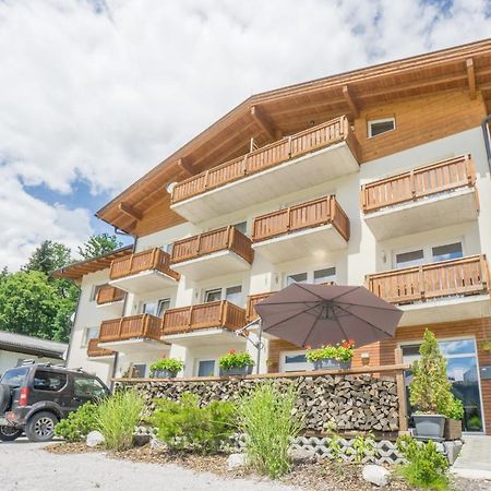 פיסנדורף Praga Apartments & Restaurant Zell Am See-Kaprun מראה חיצוני תמונה